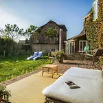 Zeevilla Duinhorst Holiday home *